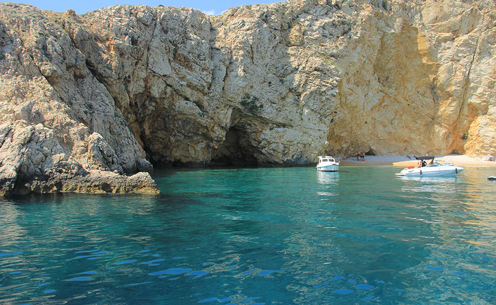 Beaches in Krk that are perfect for scuba diving