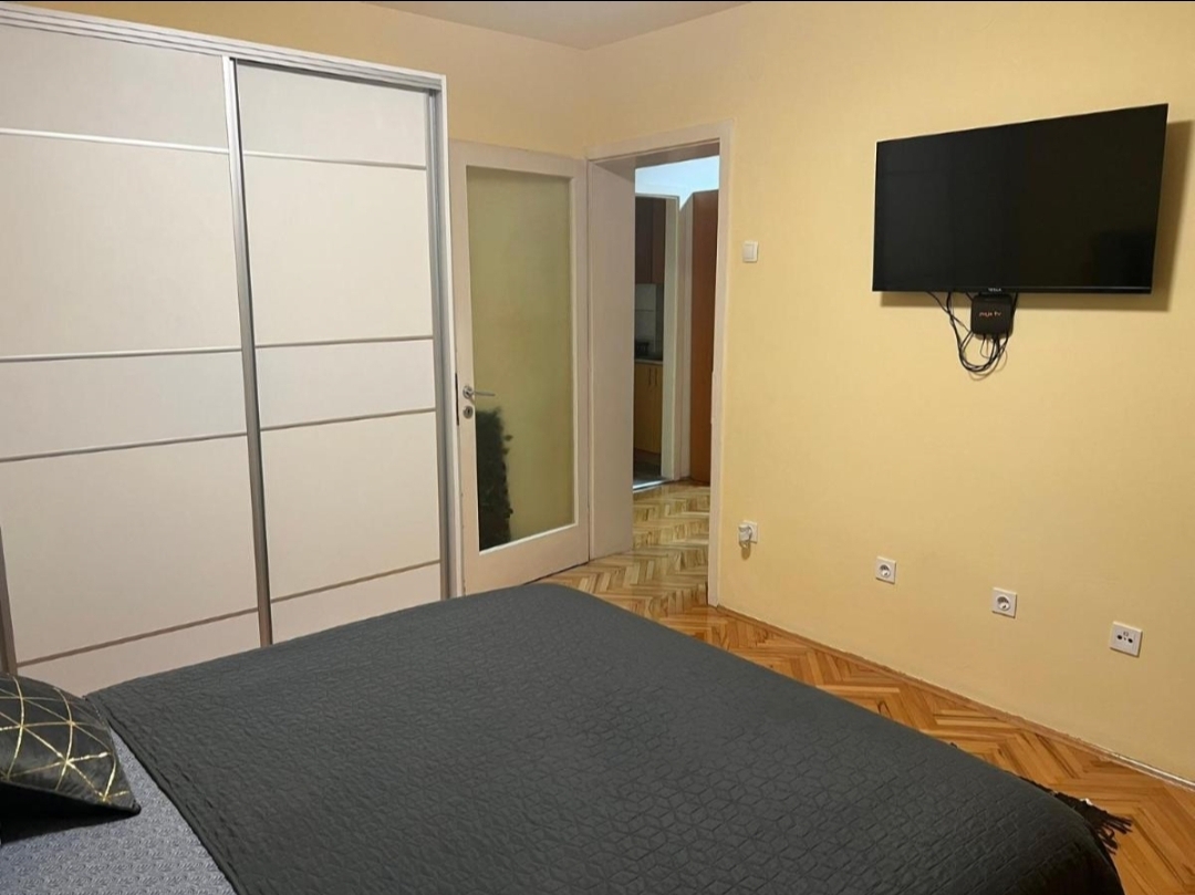 Apartman 2E