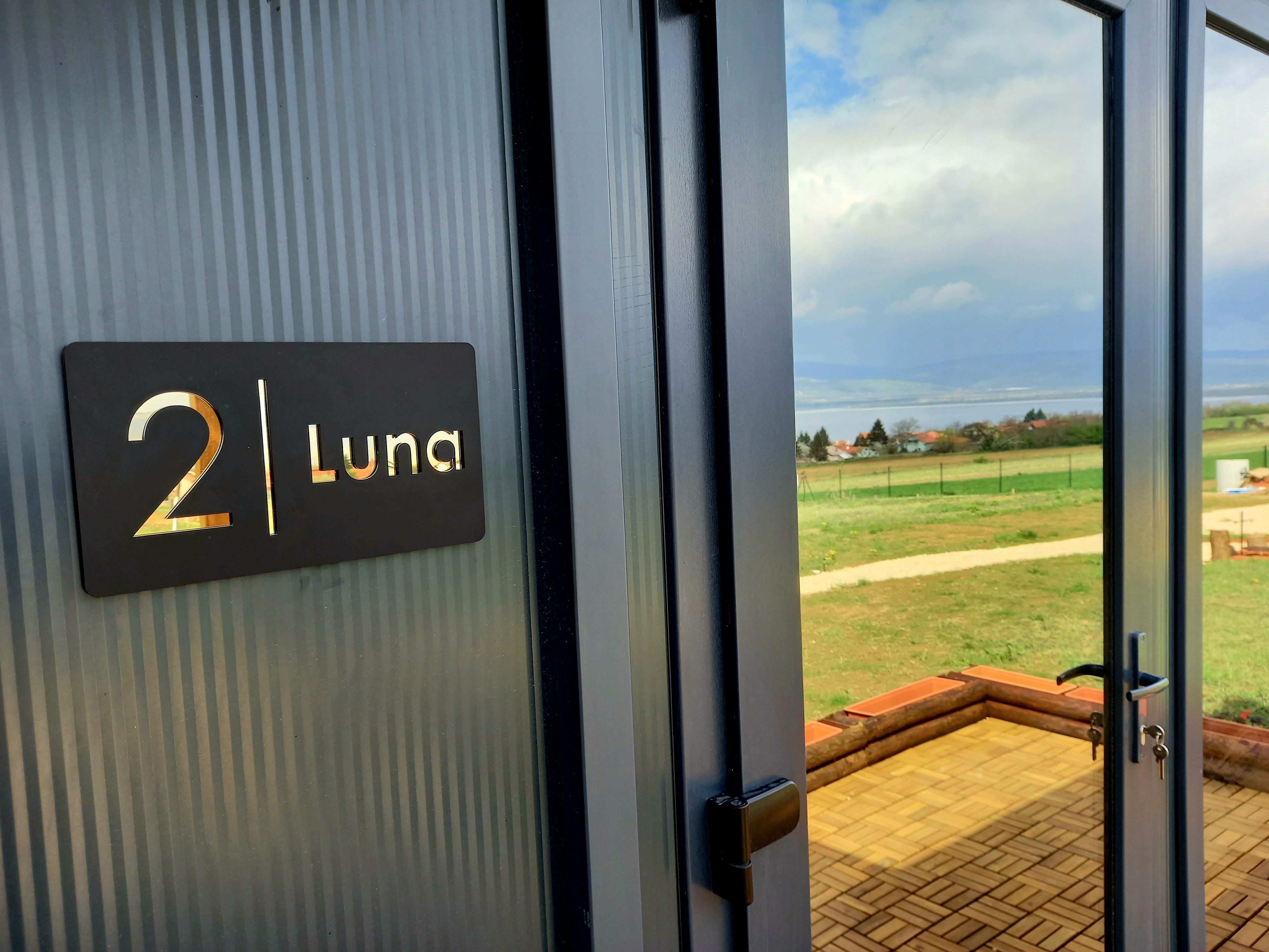 Od svitanja do sumraka - LUNA