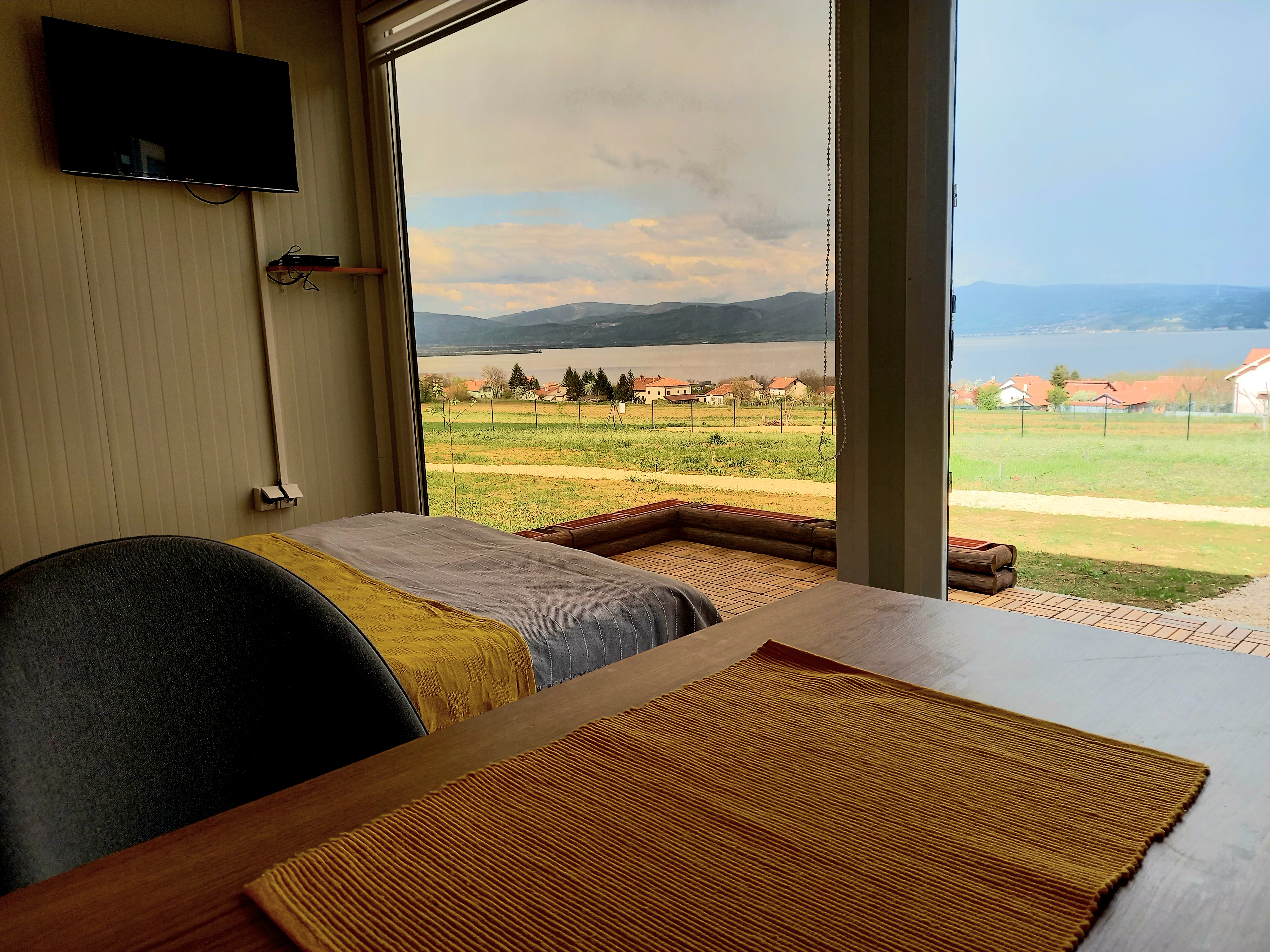 Od svitanja do sumraka - LUNA