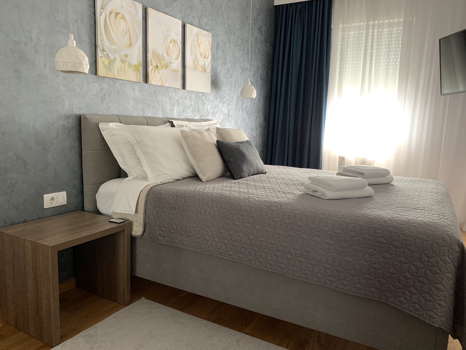 Apartment with parking