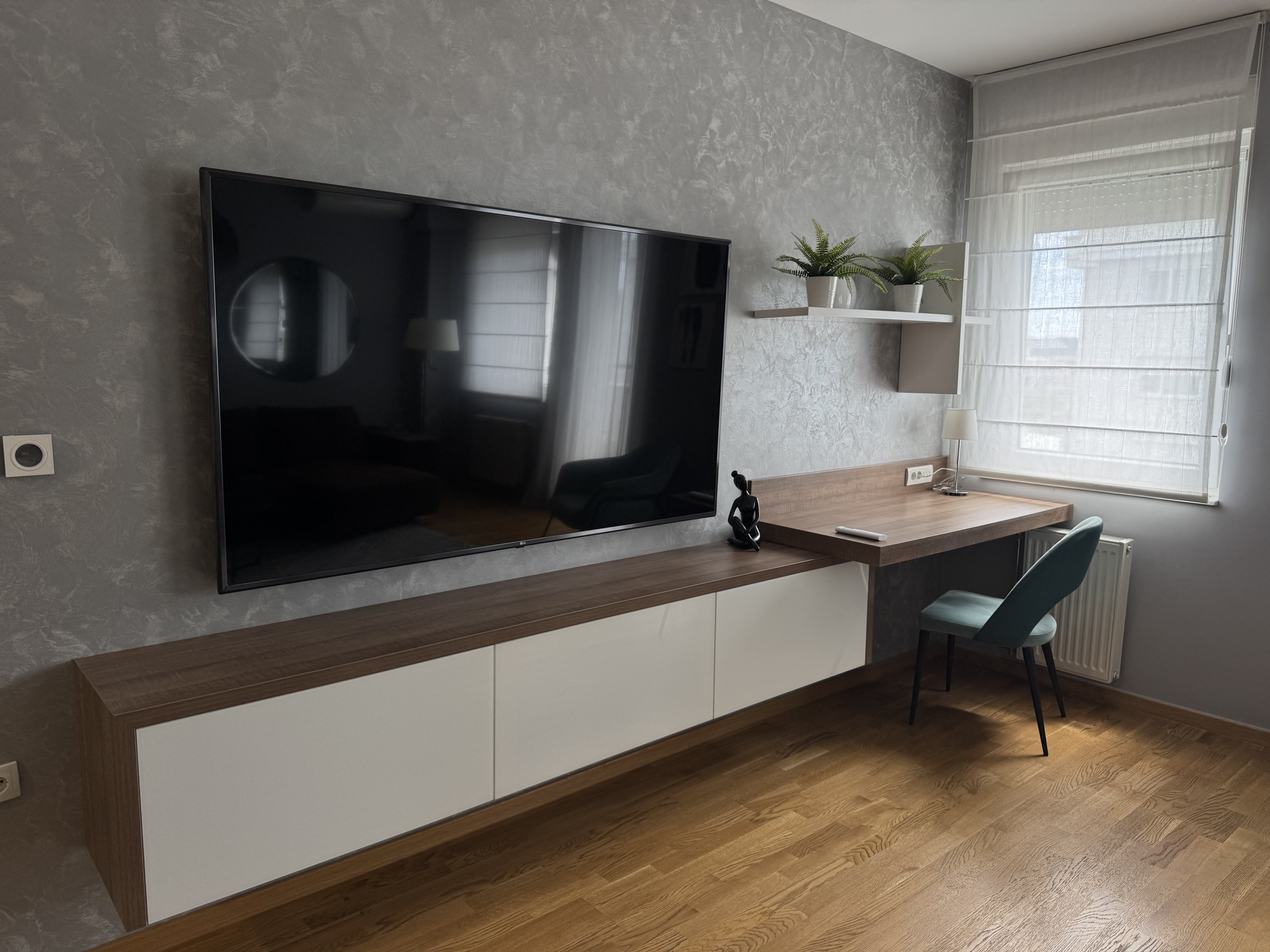 Apartment with parking